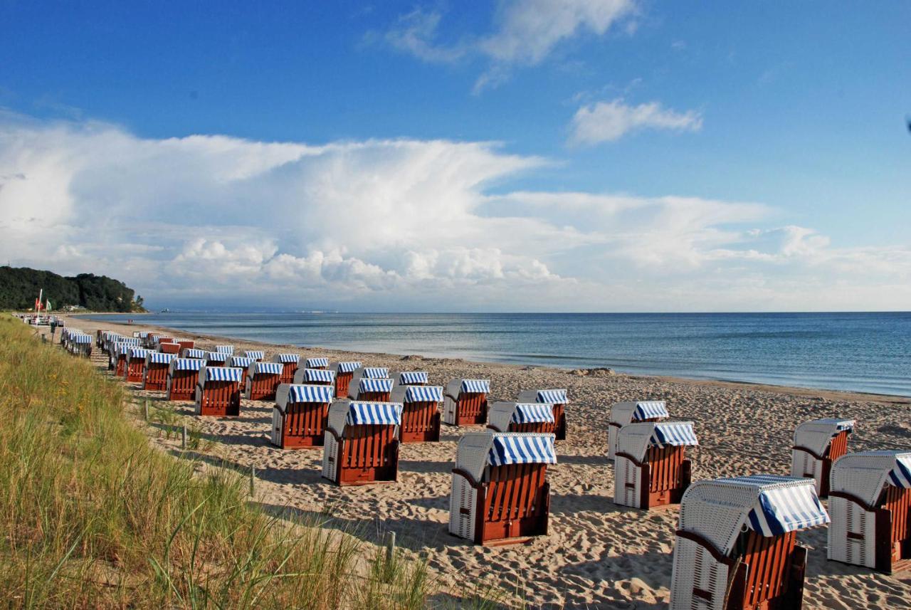 Ferienhaus Zum Boddenstrand Mit Ka Groß Zicker Eksteriør billede