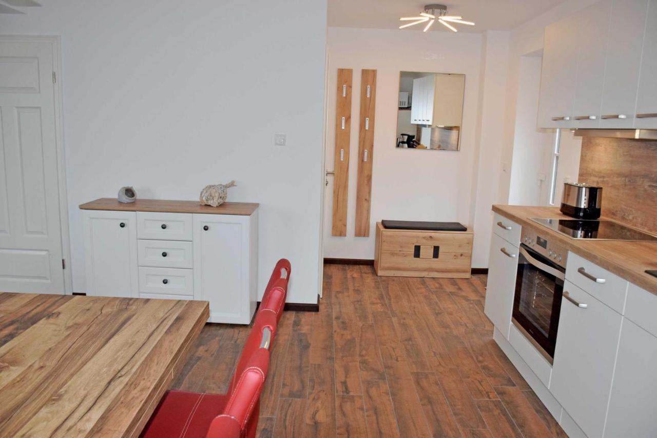 Ferienhaus Zum Boddenstrand Mit Ka Groß Zicker Eksteriør billede